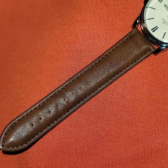 Yazole 332 Luxury Men's Business Quartz Watch Brown Leather Band 3 Hands Silver - Picture 5 of 10